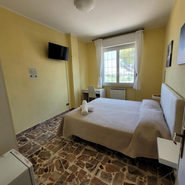 Pepe Rosa B&B - Camera Alba Stanza & Letto