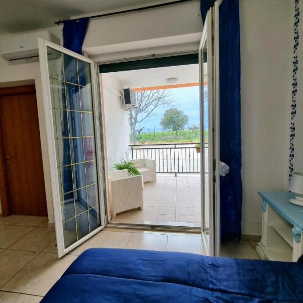 Pepe Rosa B&B - Camera Blu Stanza & Terrazino