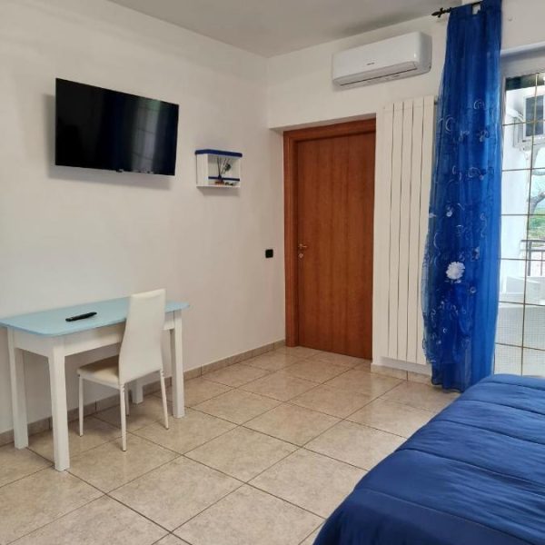 Pepe Rosa B&B - Camera Blu Stanza